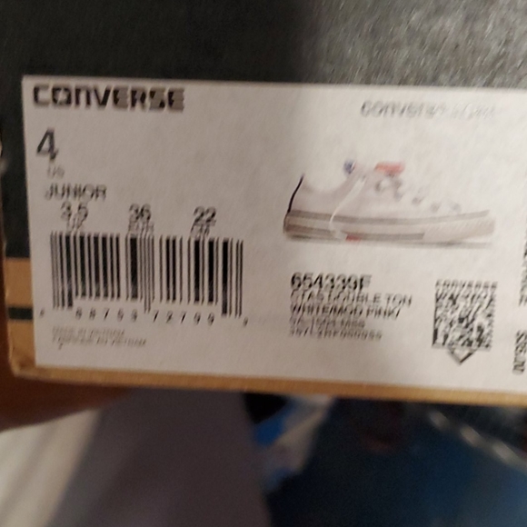 Sneakers - Picture 6 of 6